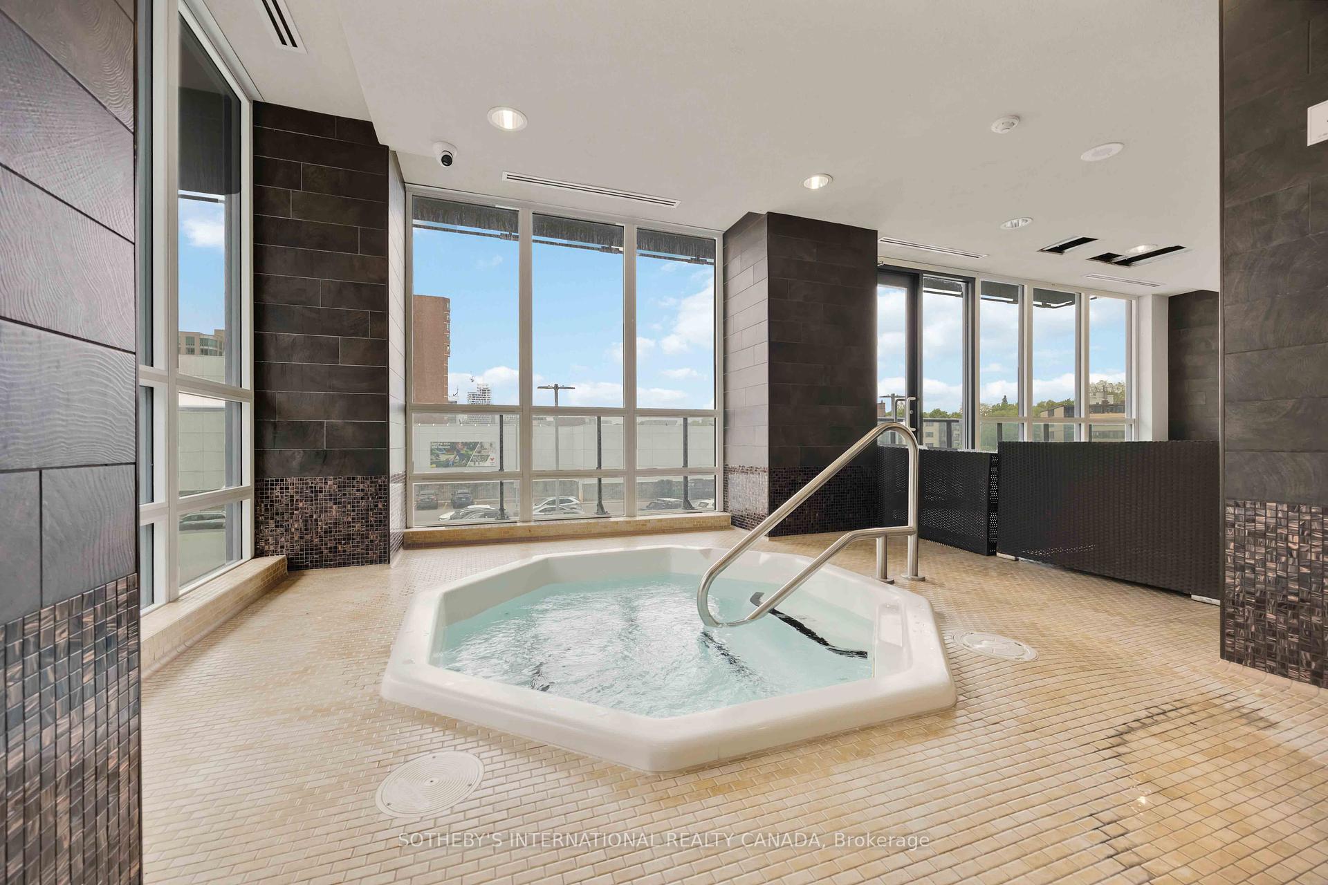 2 Bedrooms Condo at 825 Church, Toronto For sale