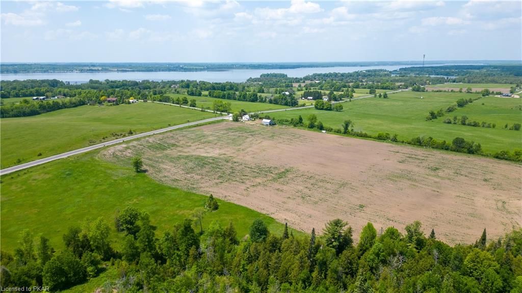 1585 TARA Road Smith-Ennismore-Lakefield Ontario K9J 6X2