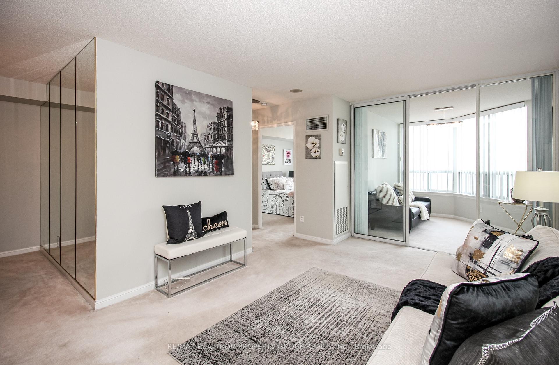2 Bedrooms Condo at 88 Corporate, Toronto For sale