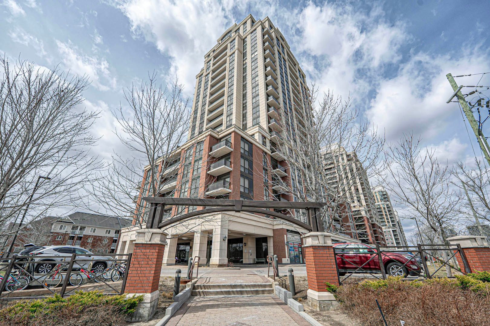 9500 Markham Road Unit# 2002 Markham Ontario L6E 0N6