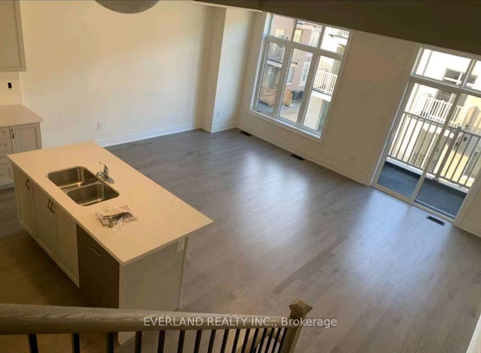 22 Thomas Hope Lane, Markham, ON L3S 0E9