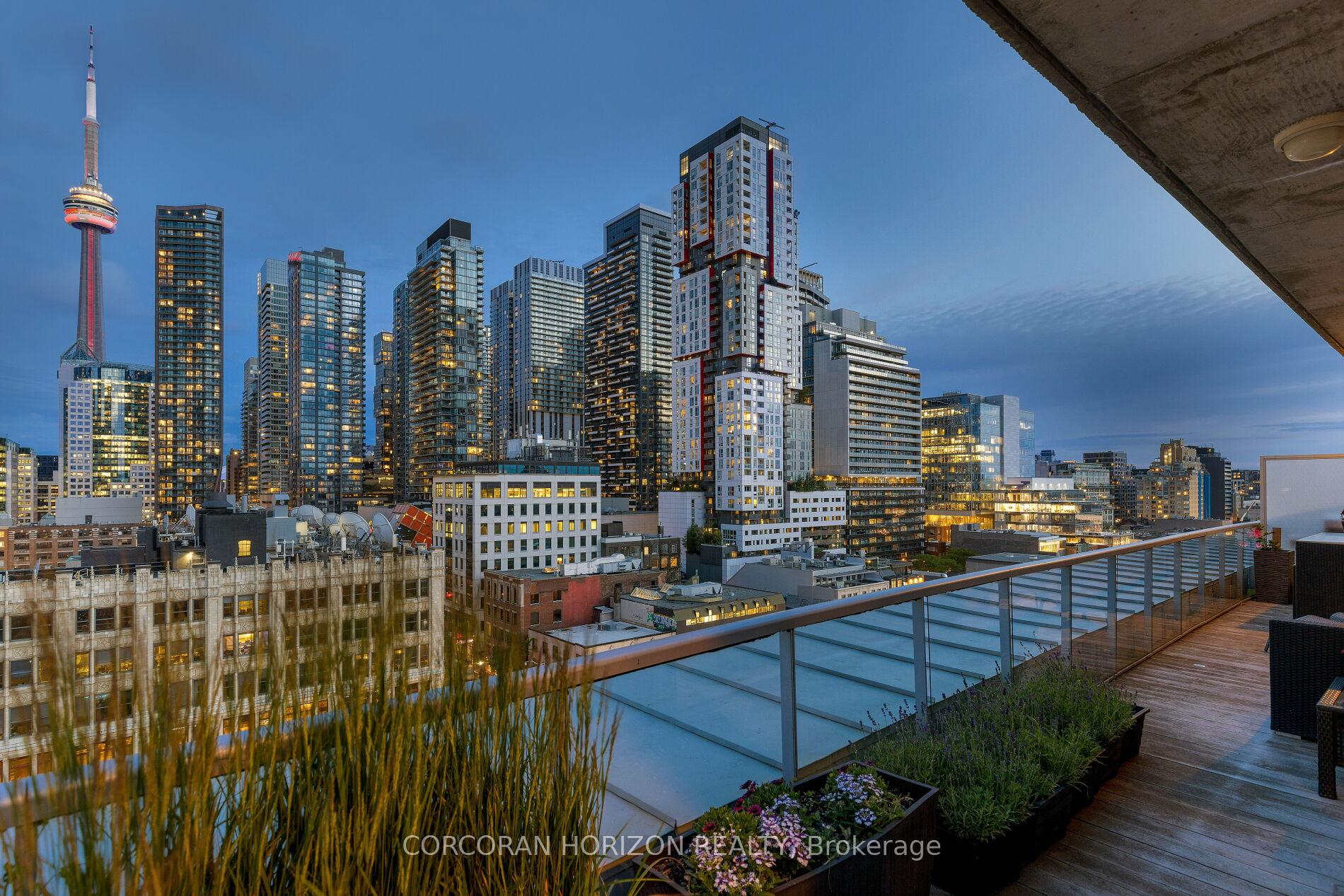 2 Bedrooms Condo at 169 John, Toronto For sale