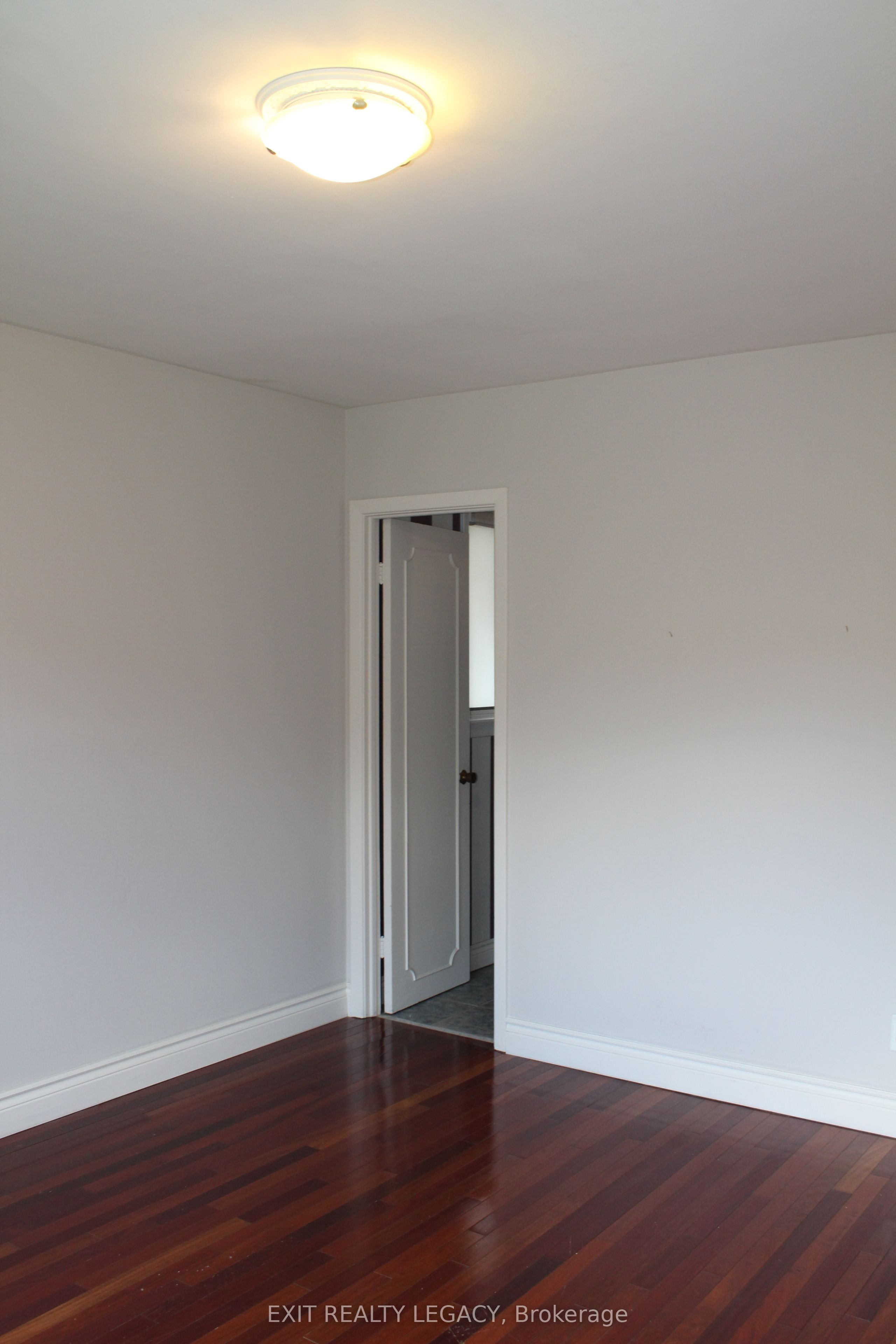 89 Bond Crescent