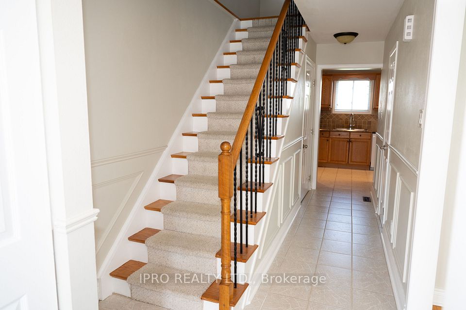31 Madison Avenue, Orangeville, ON L9W 1R9