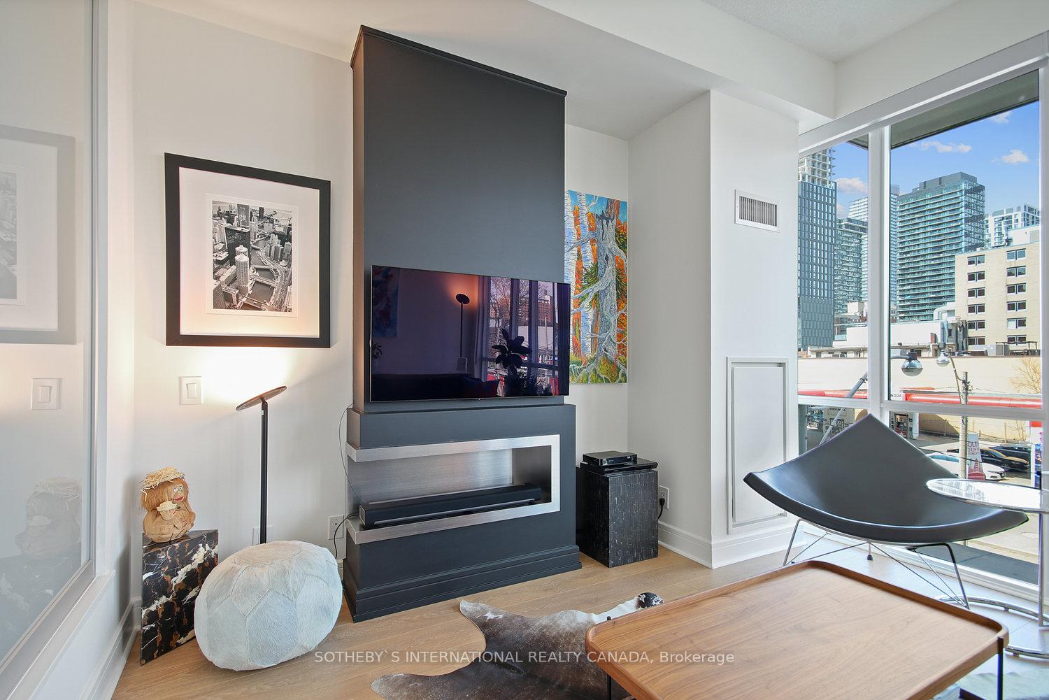 2 Bedrooms Condo at 116 George,  Toronto For sale