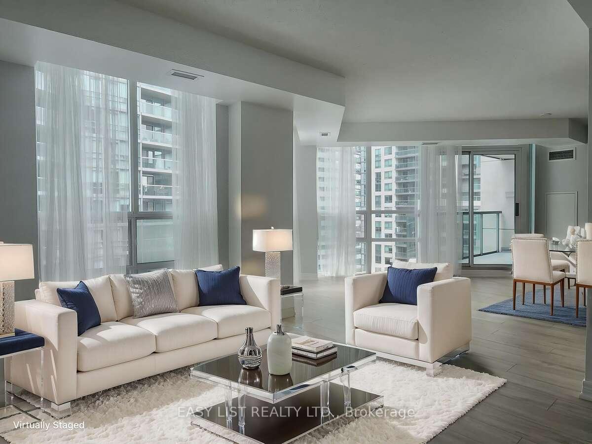 2 Bedrooms Condo at 51 Lower Simcoe, Toronto For sale