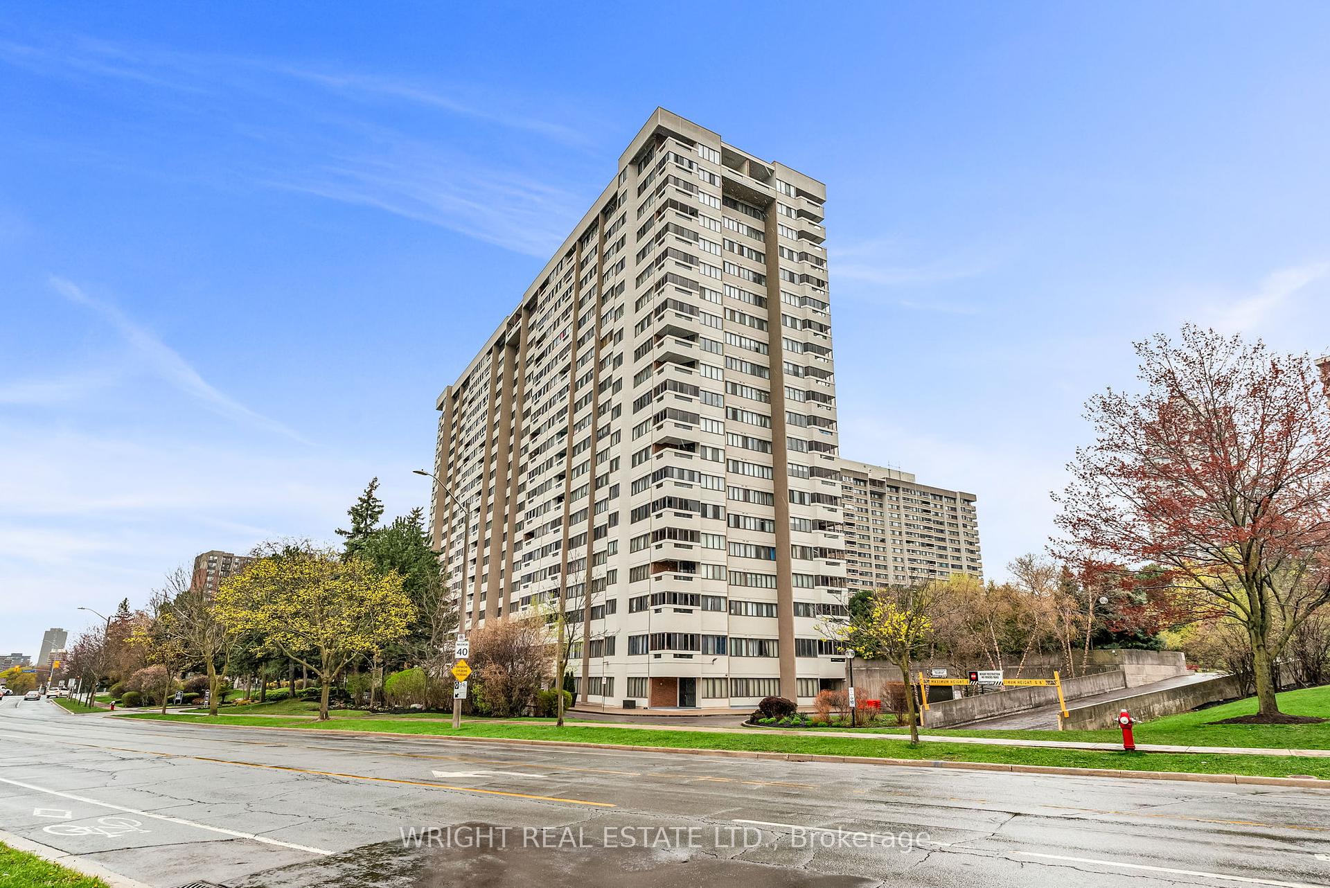 #1005 – 1580 Mississauga Valley Boulevard, Mississauga, ON L5A 3T8