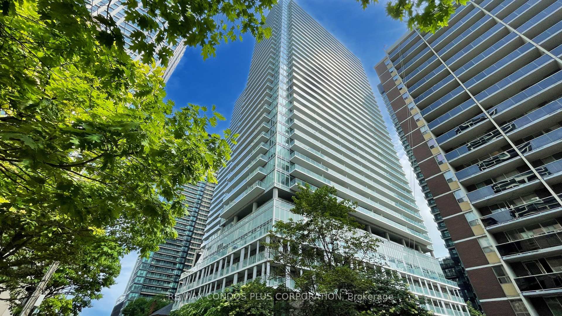 2 Bedrooms Condo at 195 Redpath, Toronto For sale