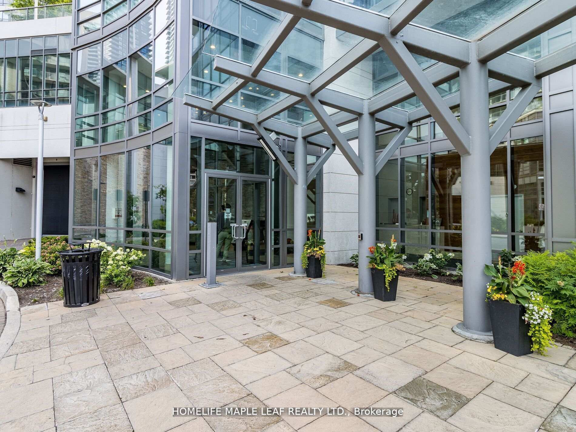 2 Bedrooms Condo at 2240 Lakeshore, Toronto For sale