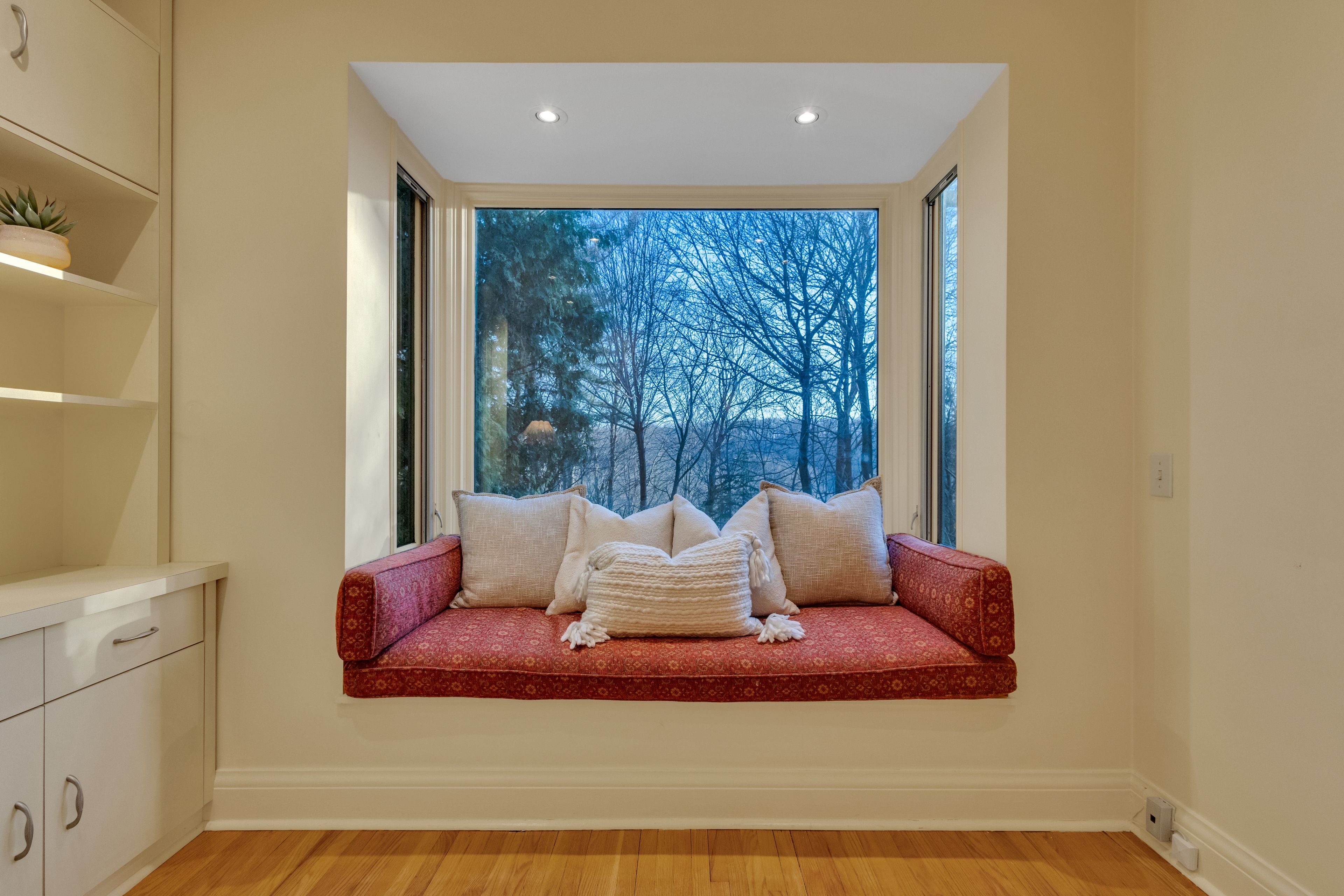 16 Gwendolen Crescent