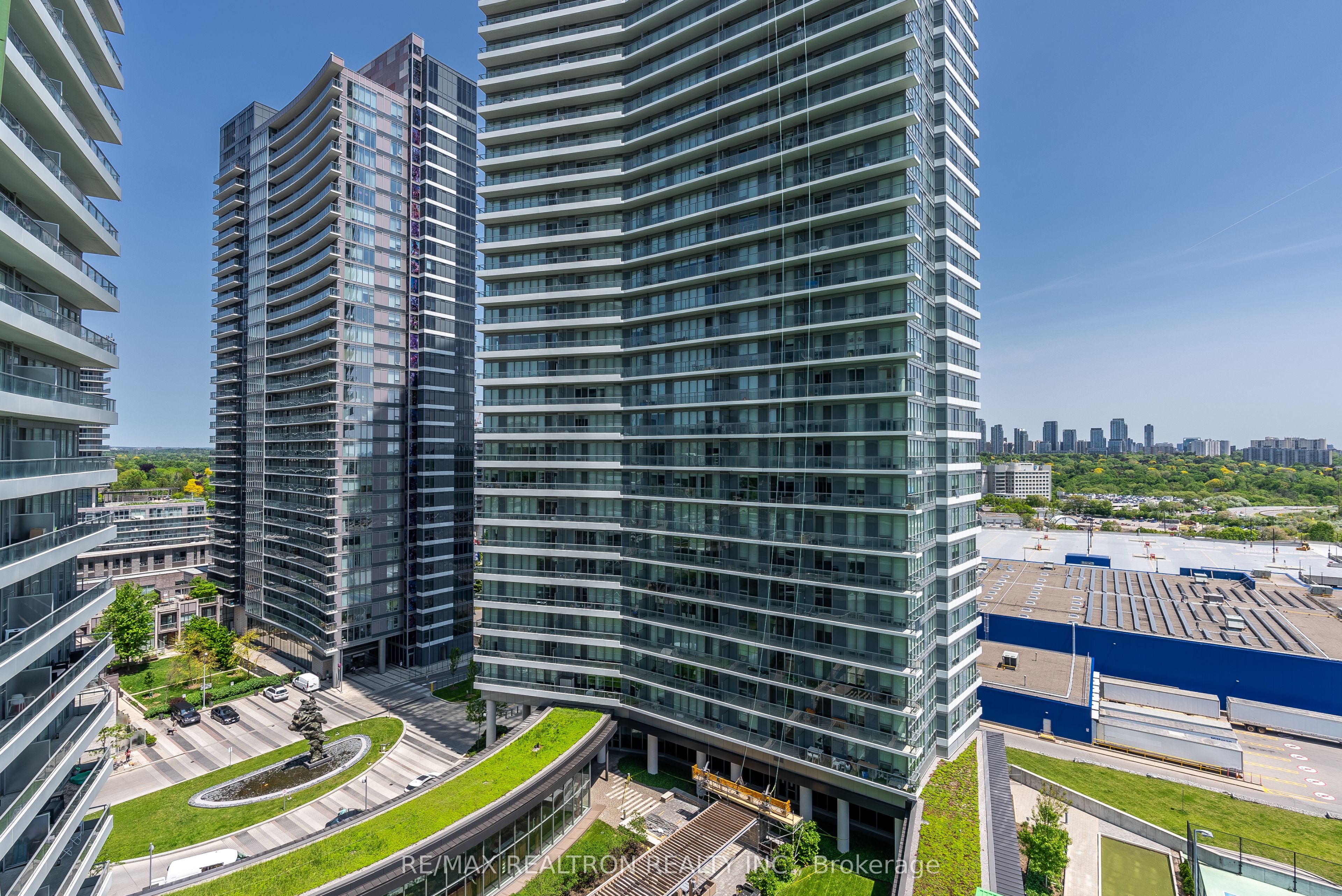 115 McMahon Drive, #1110