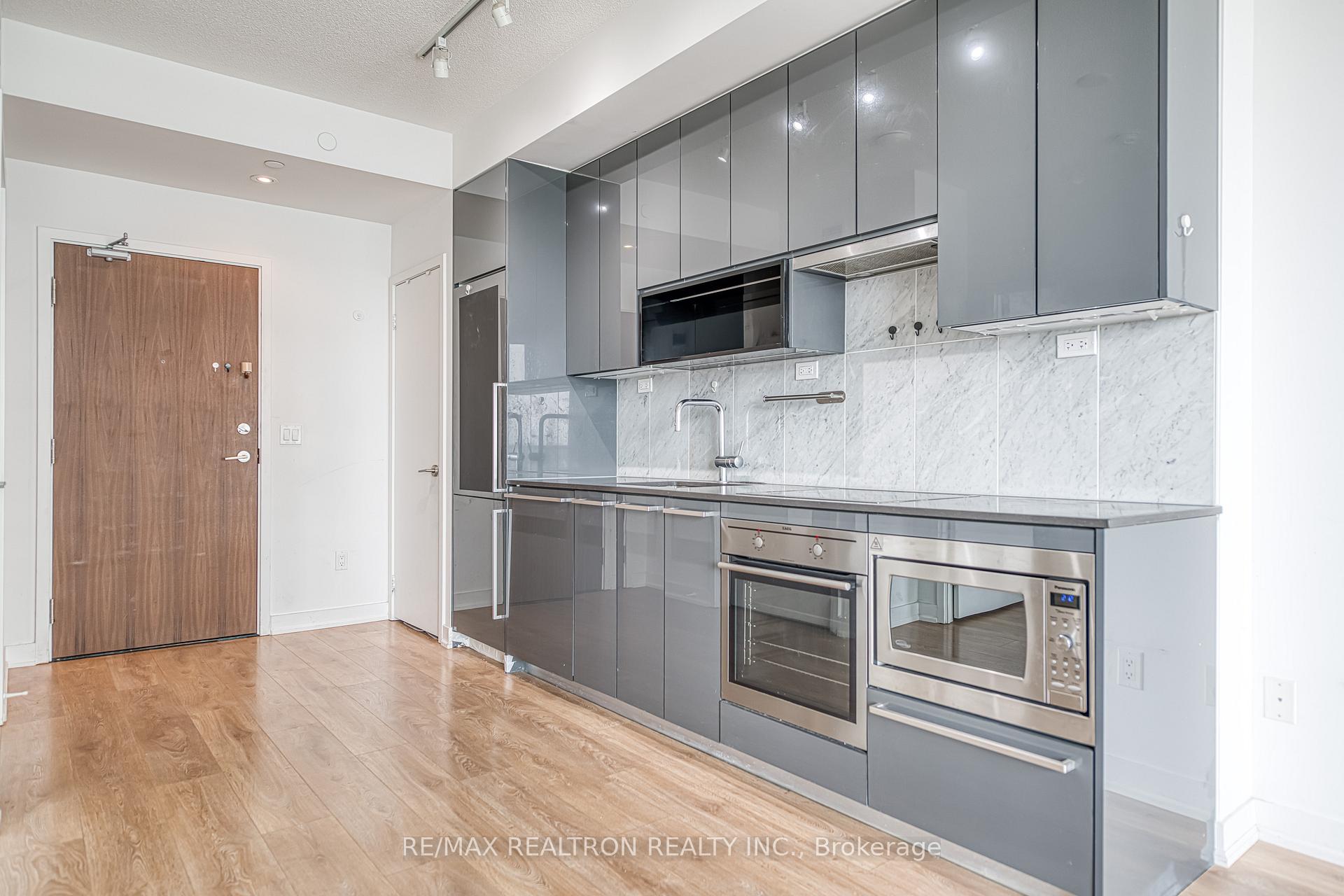 1 Bedroom Condo at 115 Mcmahon, Toronto For sale