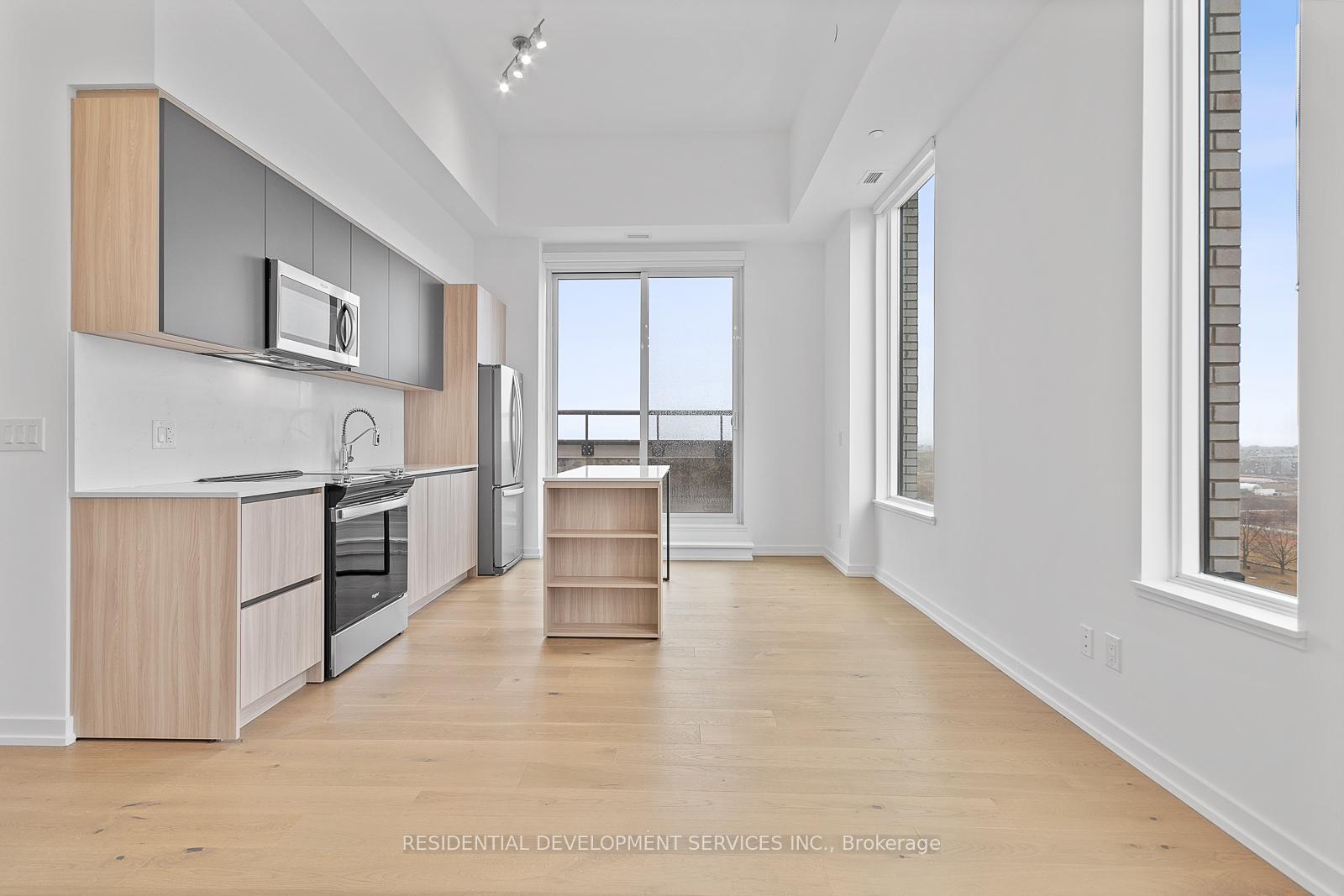 3 Bedrooms Condo at 3100 Keele,  Toronto For sale