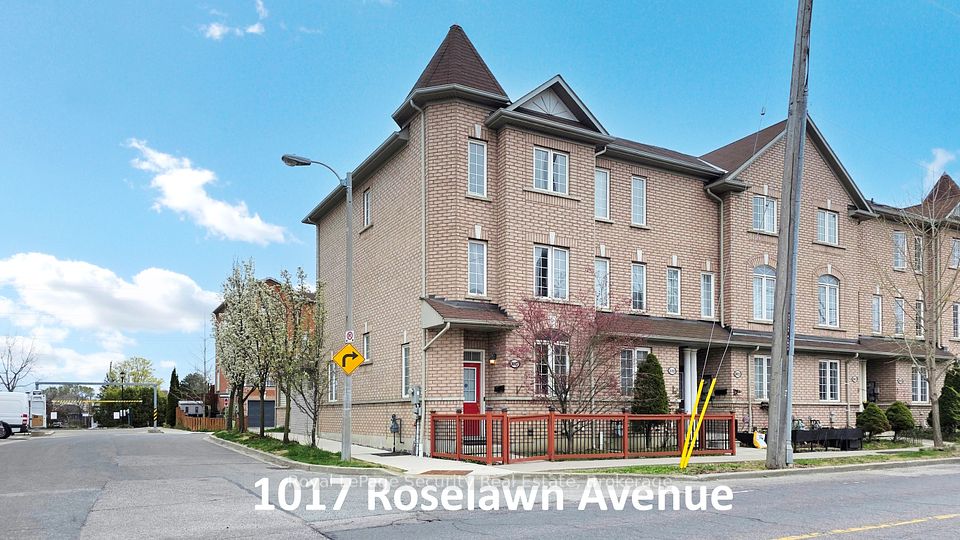 1017 Roselawn