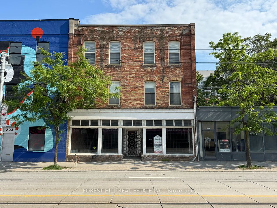 219 Queen