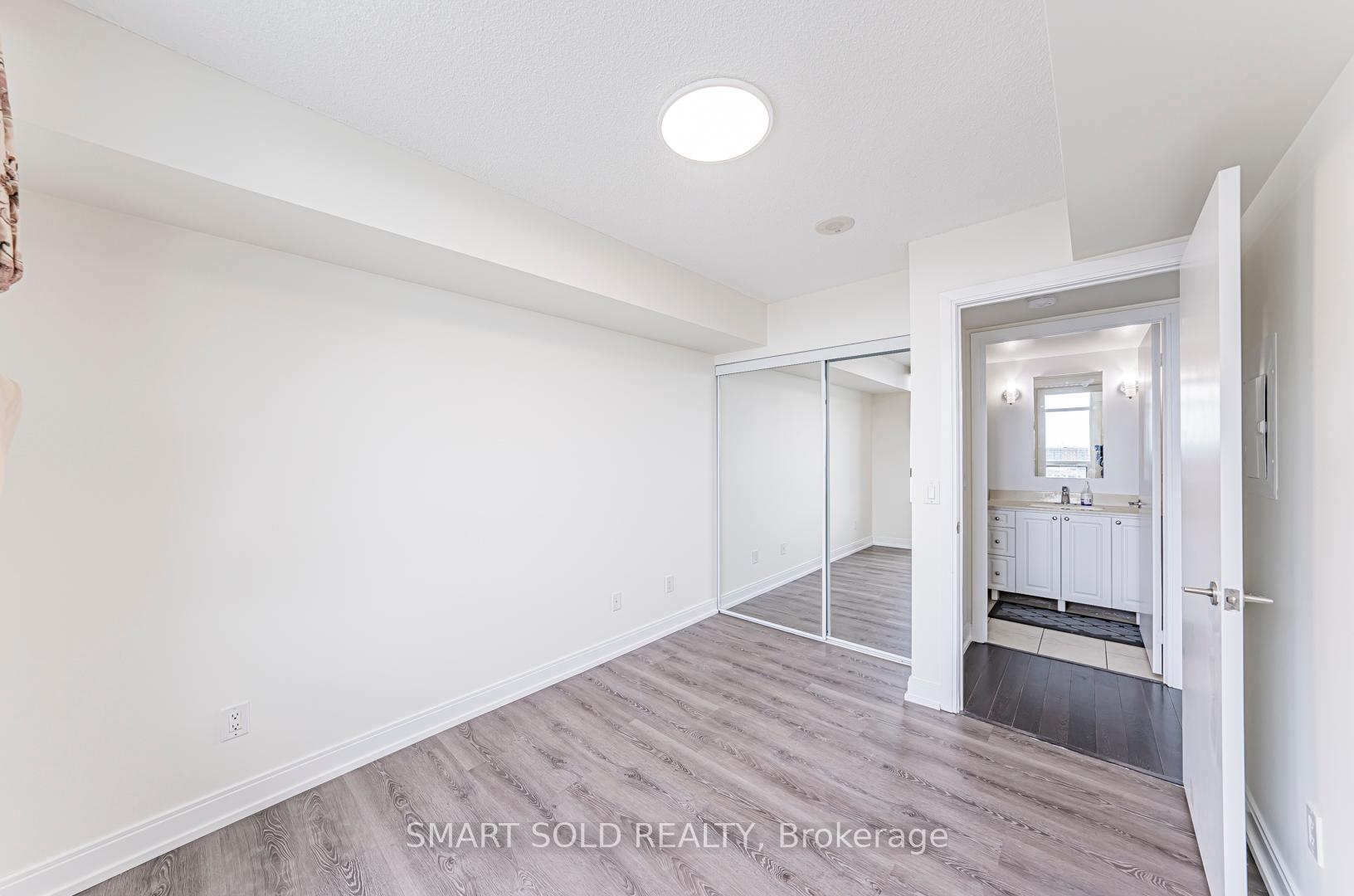 3 Bedrooms Condo at 238 Bonis, Toronto For sale