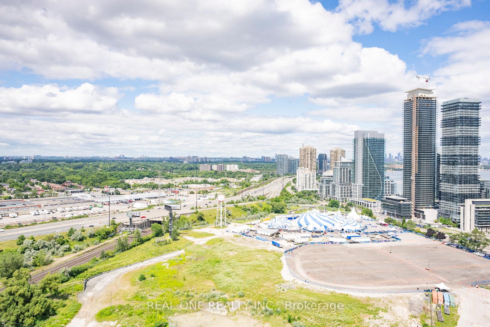 1 Bedroom Condo at 36 Park Lawn, Toronto For sale