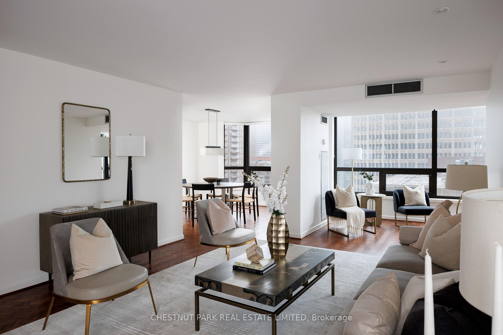 3 Bedrooms Condo at 62 Wellesley, Toronto For sale