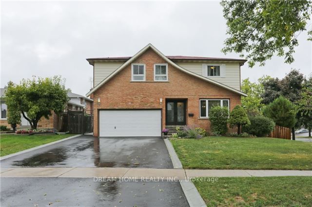 2425 Carlanne