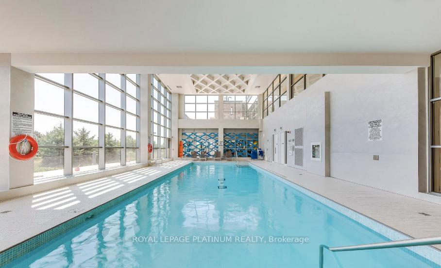 3 Bedrooms Condo at 4699 Glen Erin, Mississauga For sale