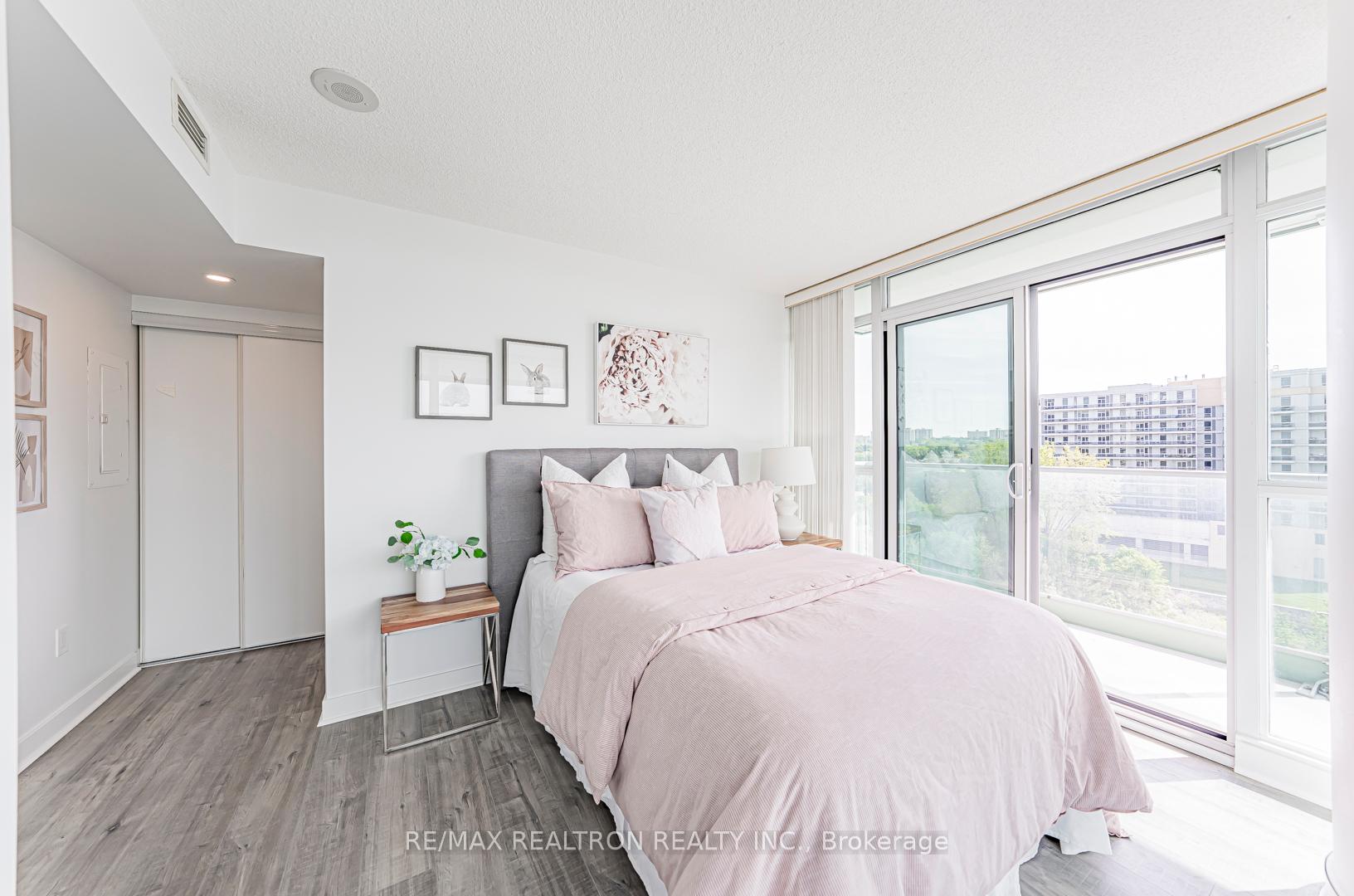 3 Bedrooms Condo at 29 Singer, Toronto For sale
