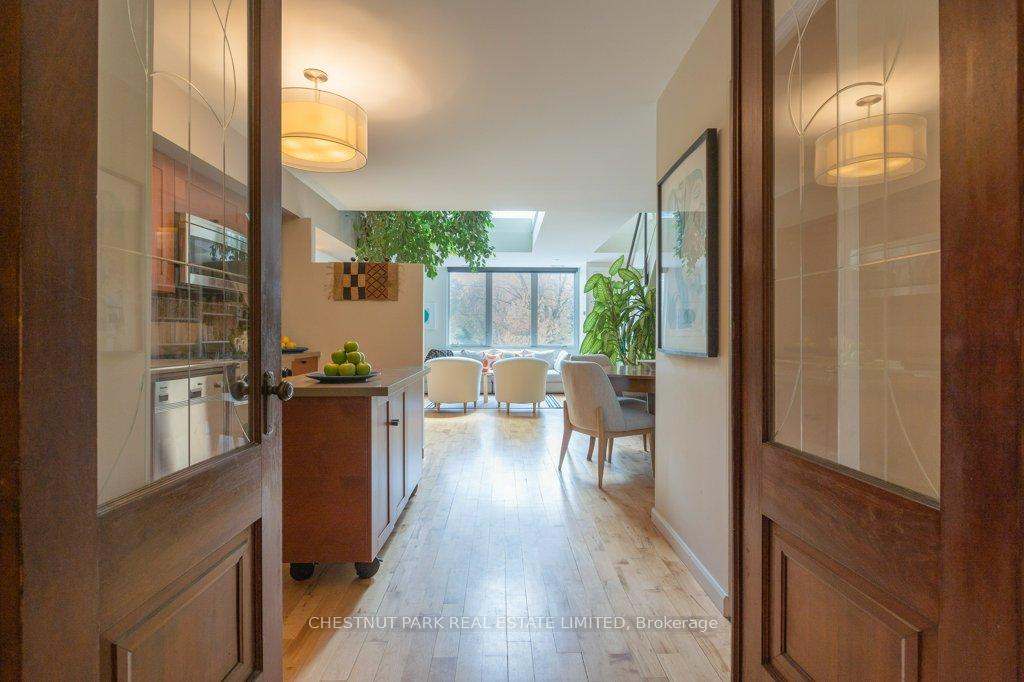 2 Bedrooms Condo at 2012 Queen, Toronto For sale