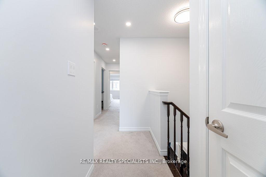 31 Enford Crescent