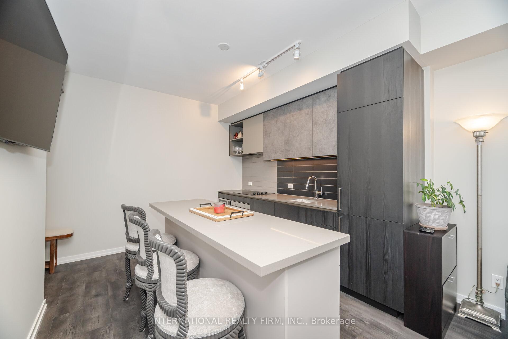 1 Bedroom Condo at 7890 Jane, Vaughan For sale
