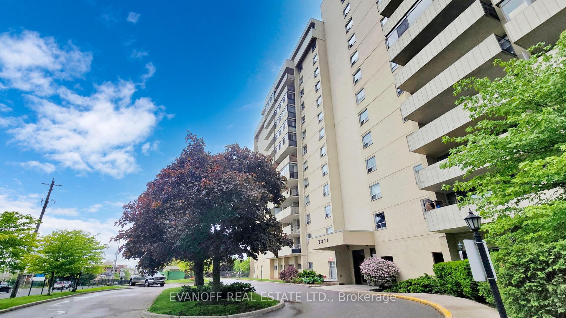 3 Bedrooms Condo at 3311 Kingston, Toronto For sale