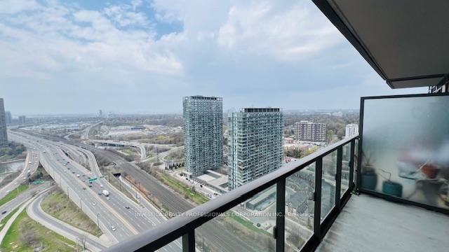 3 Bedrooms Condo at 1928 Lakeshore,  Toronto For sale