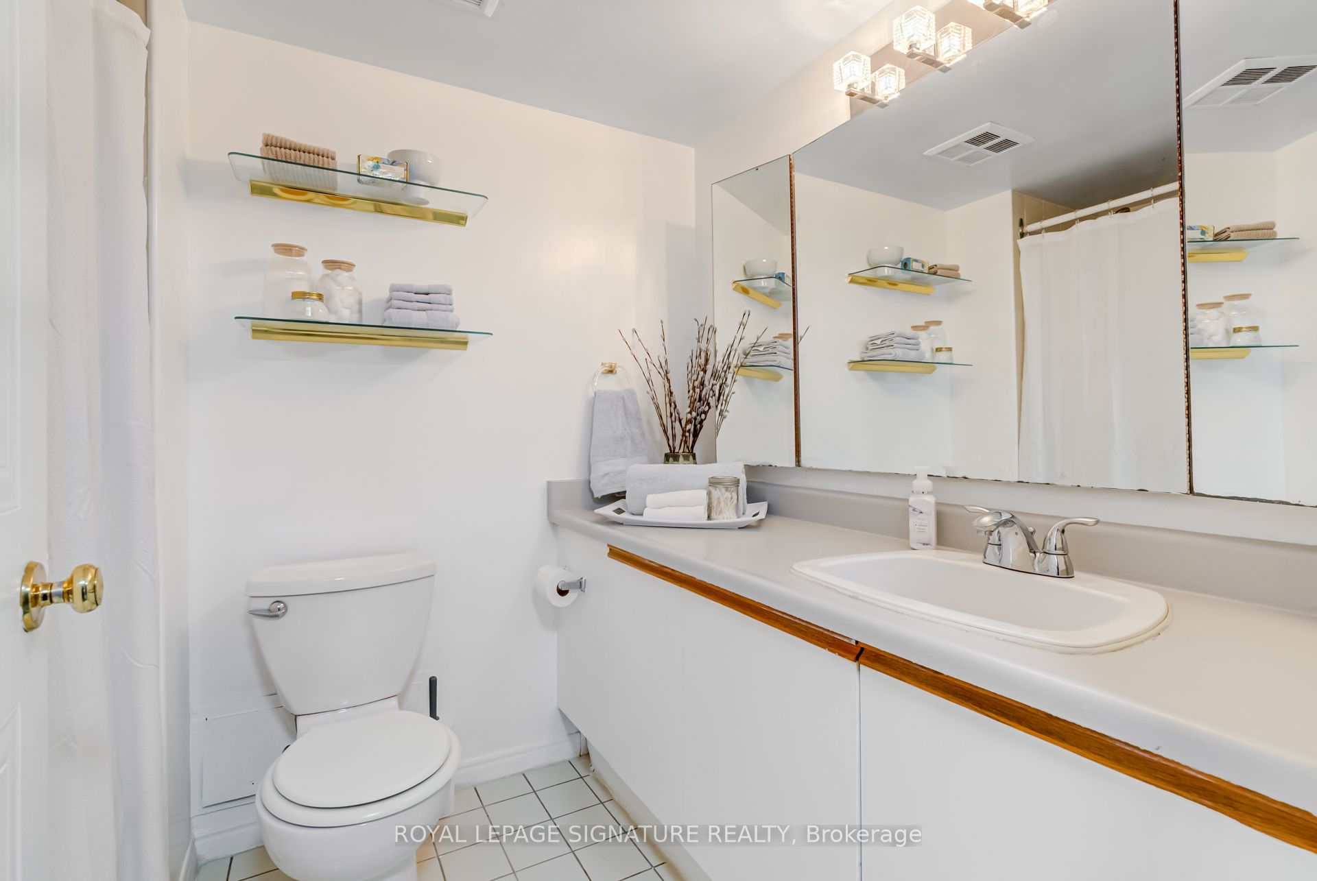 400 McLevin Avenue, #102