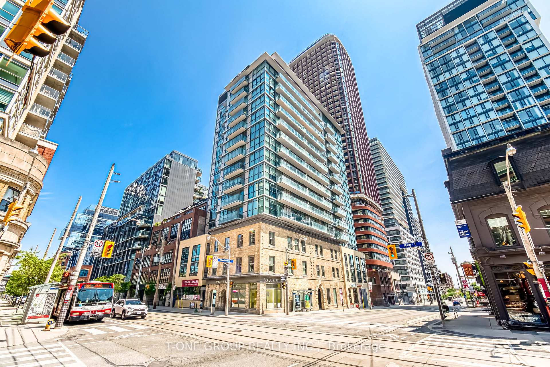 1 Bedroom Condo at 39 Sherbourne, Toronto For sale