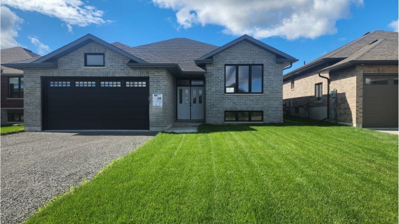 79 Hillside Meadow Drive Unit# Lot 28 Quinte West Ontario K8V 0J5