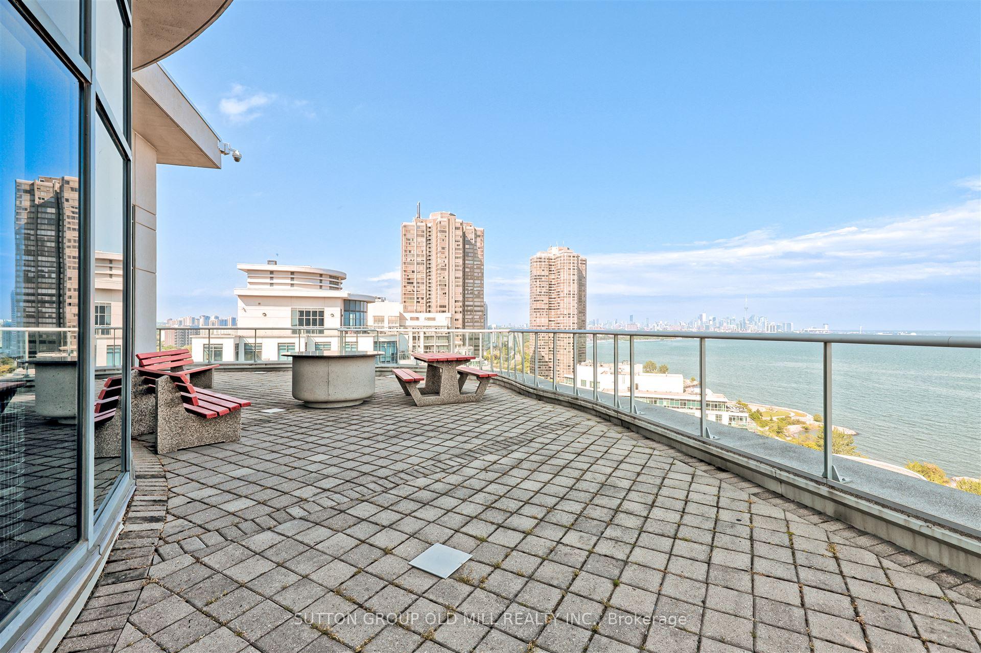 2 Bedrooms Condo at 2087 Lake Shore, Toronto For sale