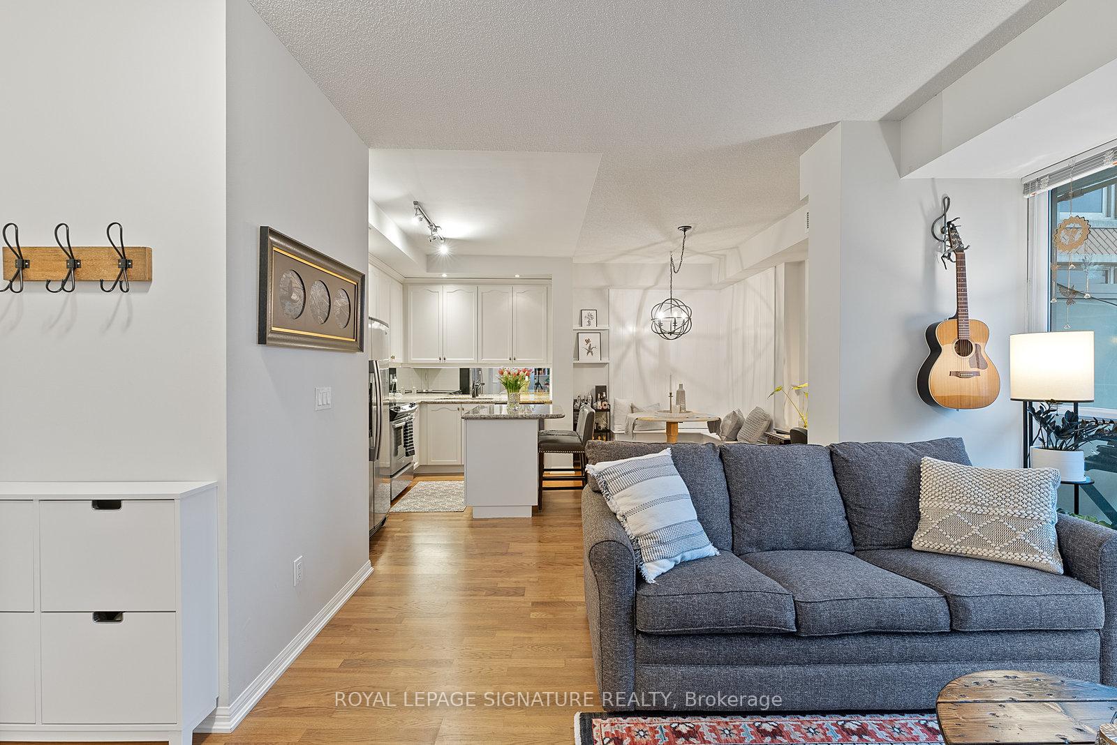 1 Bedroom Condo at 628 Fleet, Toronto For sale