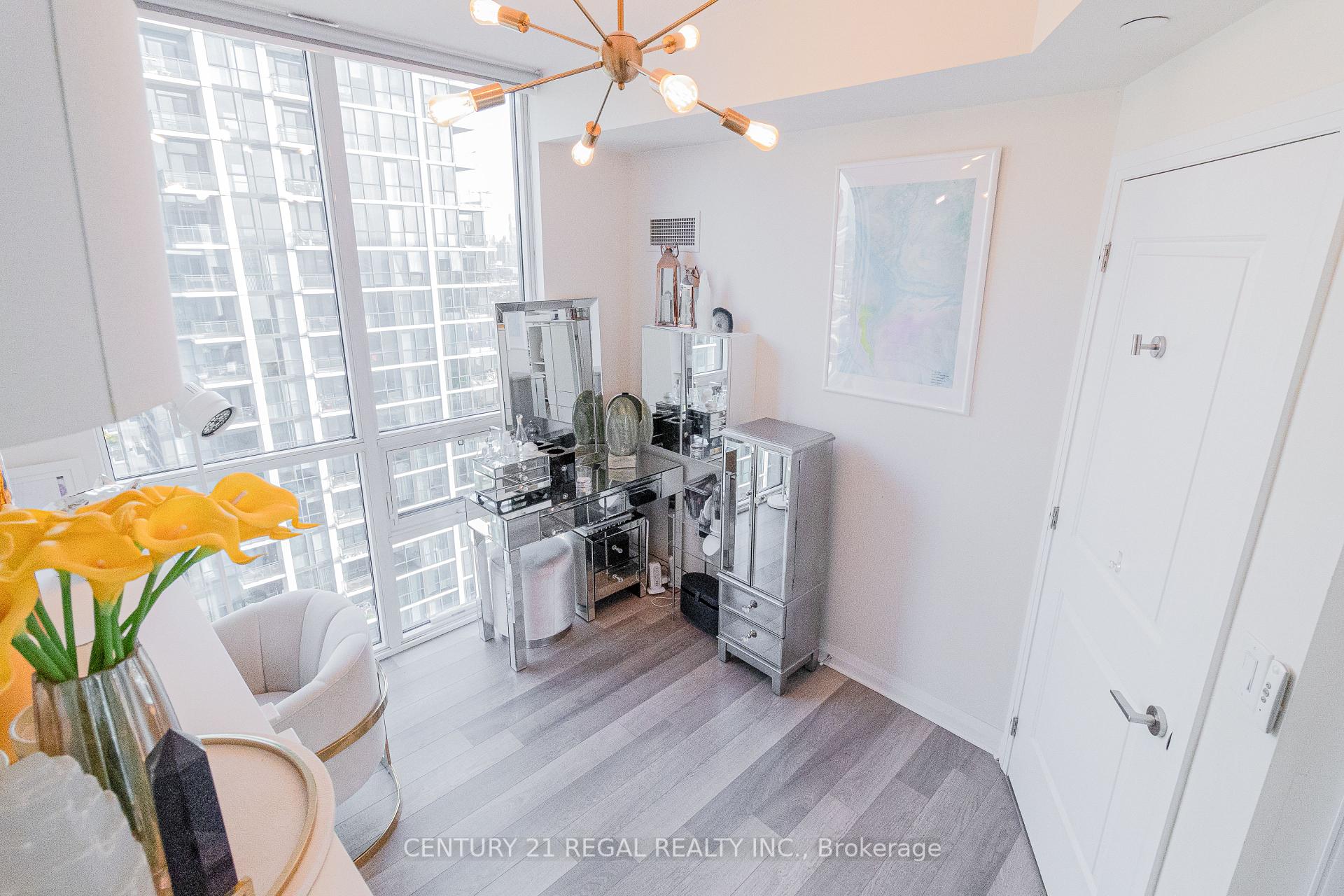 2 Bedrooms Condo at 5025 Four Springs, Mississauga For sale