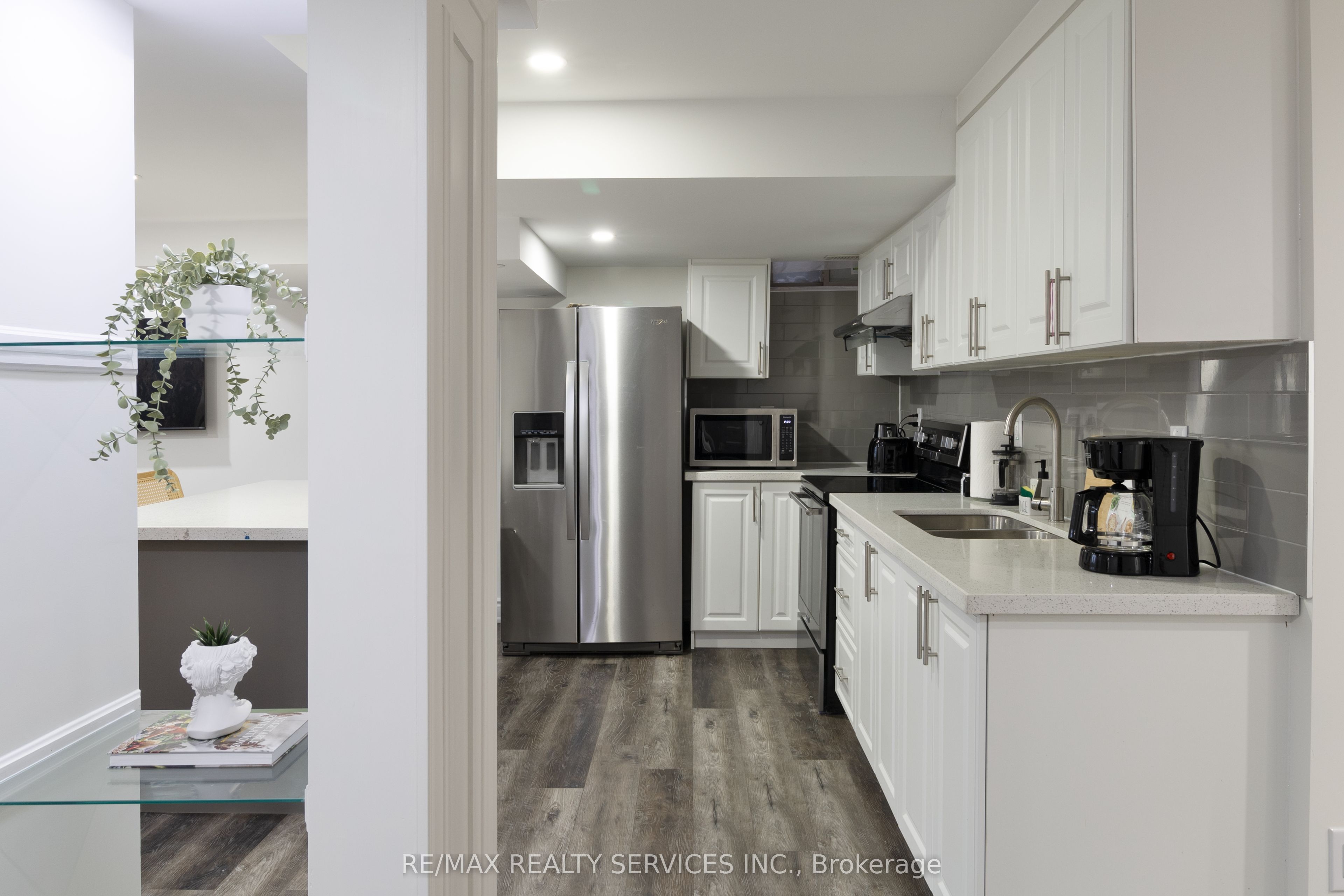 5 Upperview Place