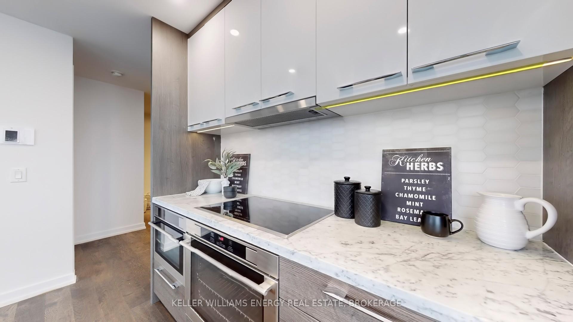 3 Bedrooms Condo at 488 University, Toronto For sale