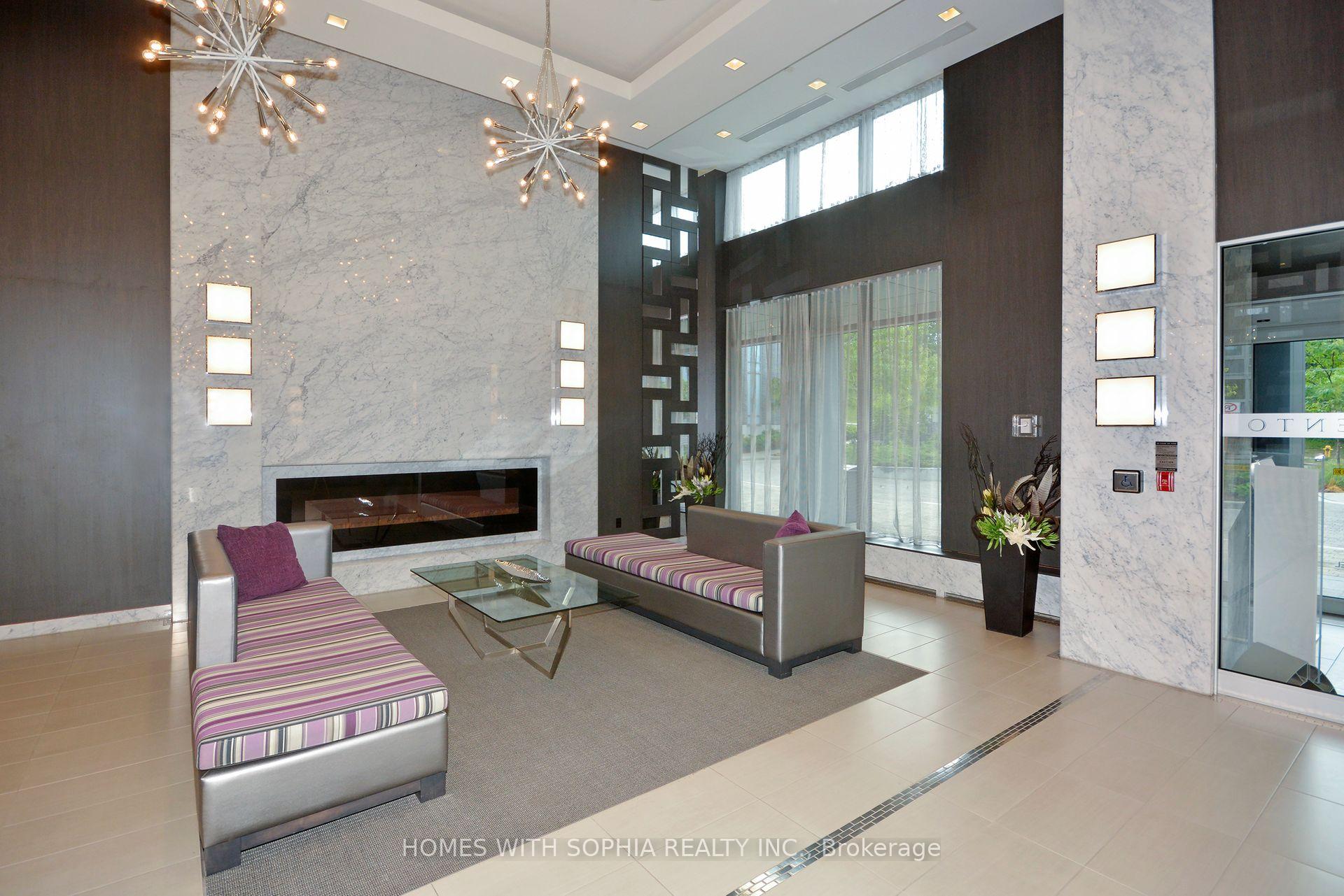 2 Bedrooms Condo at 18 Graydon Hall, Toronto For sale