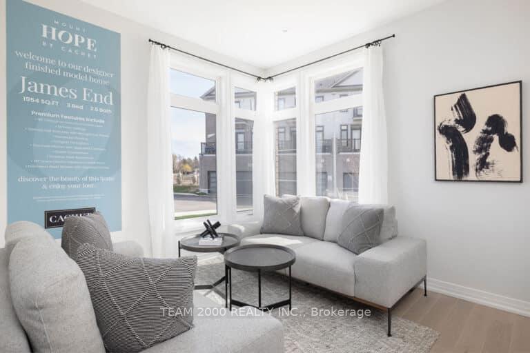 3 Bedrooms Condo at 10 Freedom, Hamilton For sale