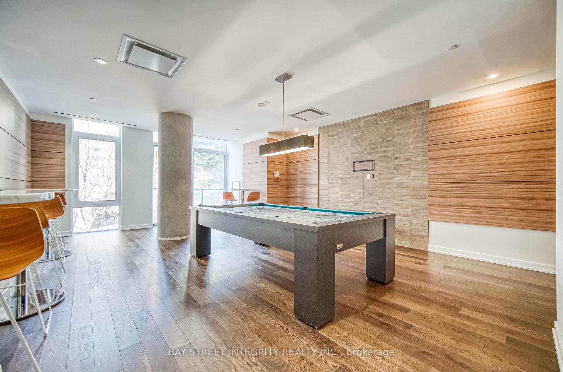 1 Bedroom Condo at 75 St Nicholas, Toronto For sale