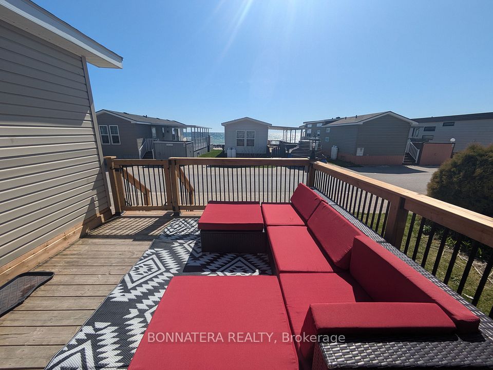 51 Wyldewood Bch