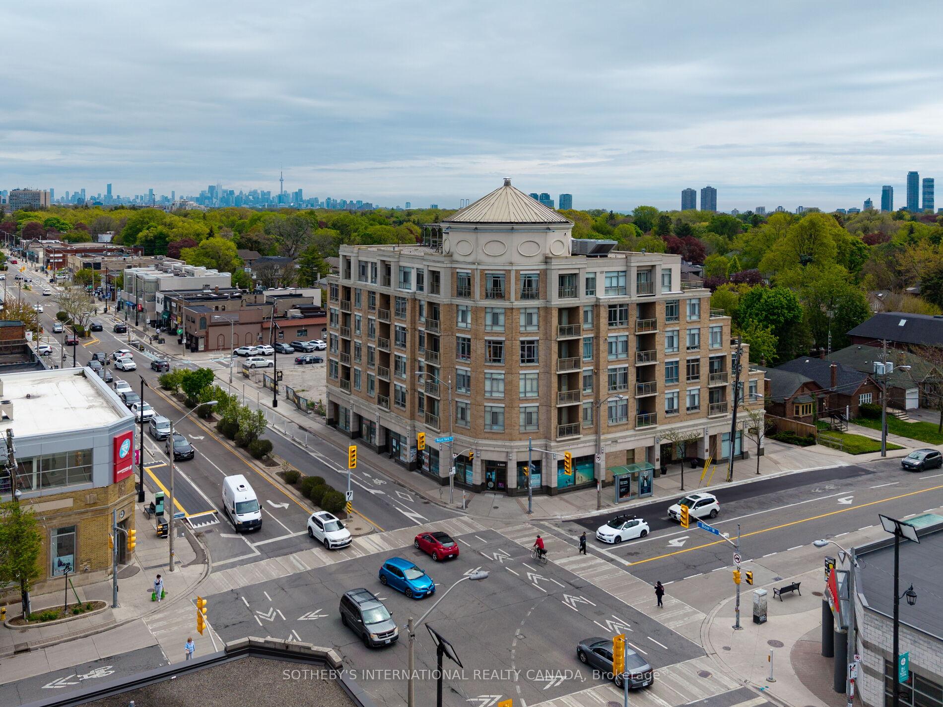 2 Bedrooms Condo at 935 Royal York, Toronto For sale