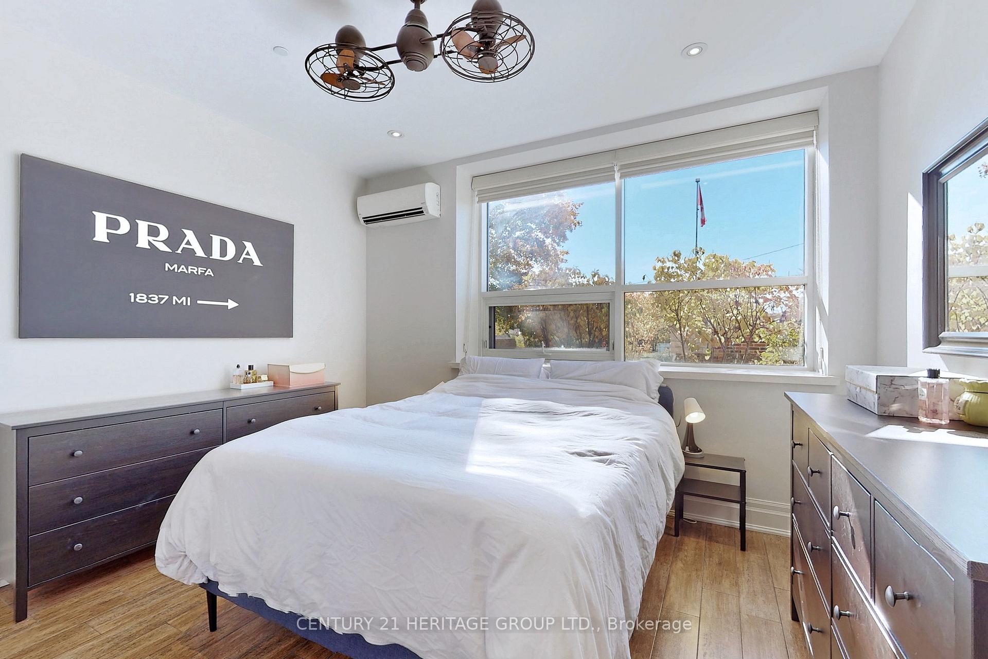 2 Bedrooms Condo at 397 King,  Hamilton For sale