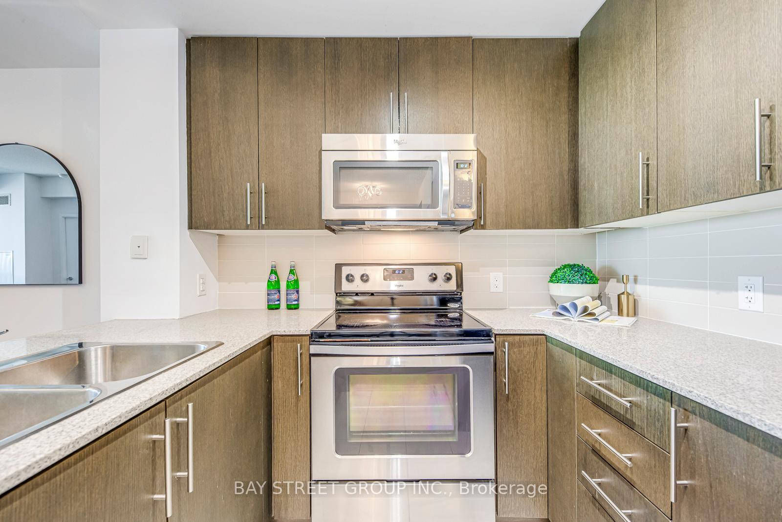 2 Bedrooms Condo at 3985 Grand Park, Mississauga For sale