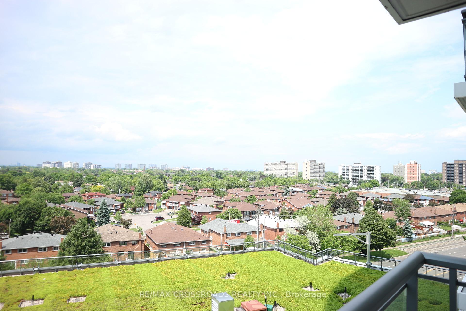 2 Bedrooms Condo at 60 Ann O’Reilly, Toronto For sale