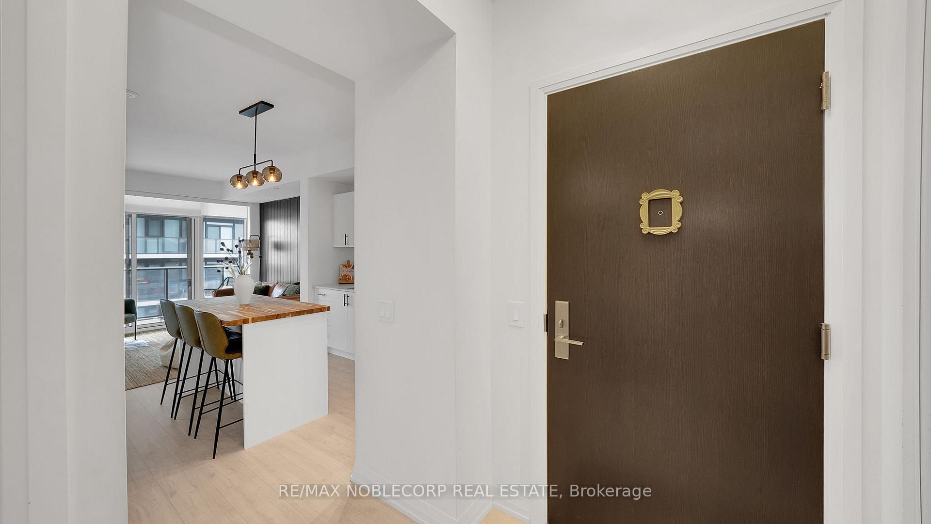 2 Bedrooms Condo at 9000 Jane, Vaughan For sale