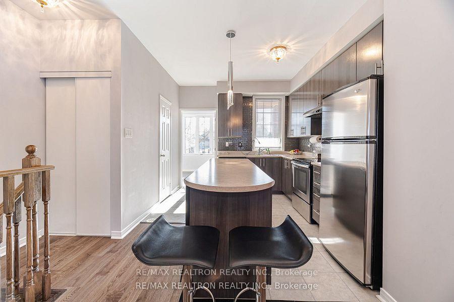 3 Bedrooms Condo at 4711 Kingston,  Toronto For sale