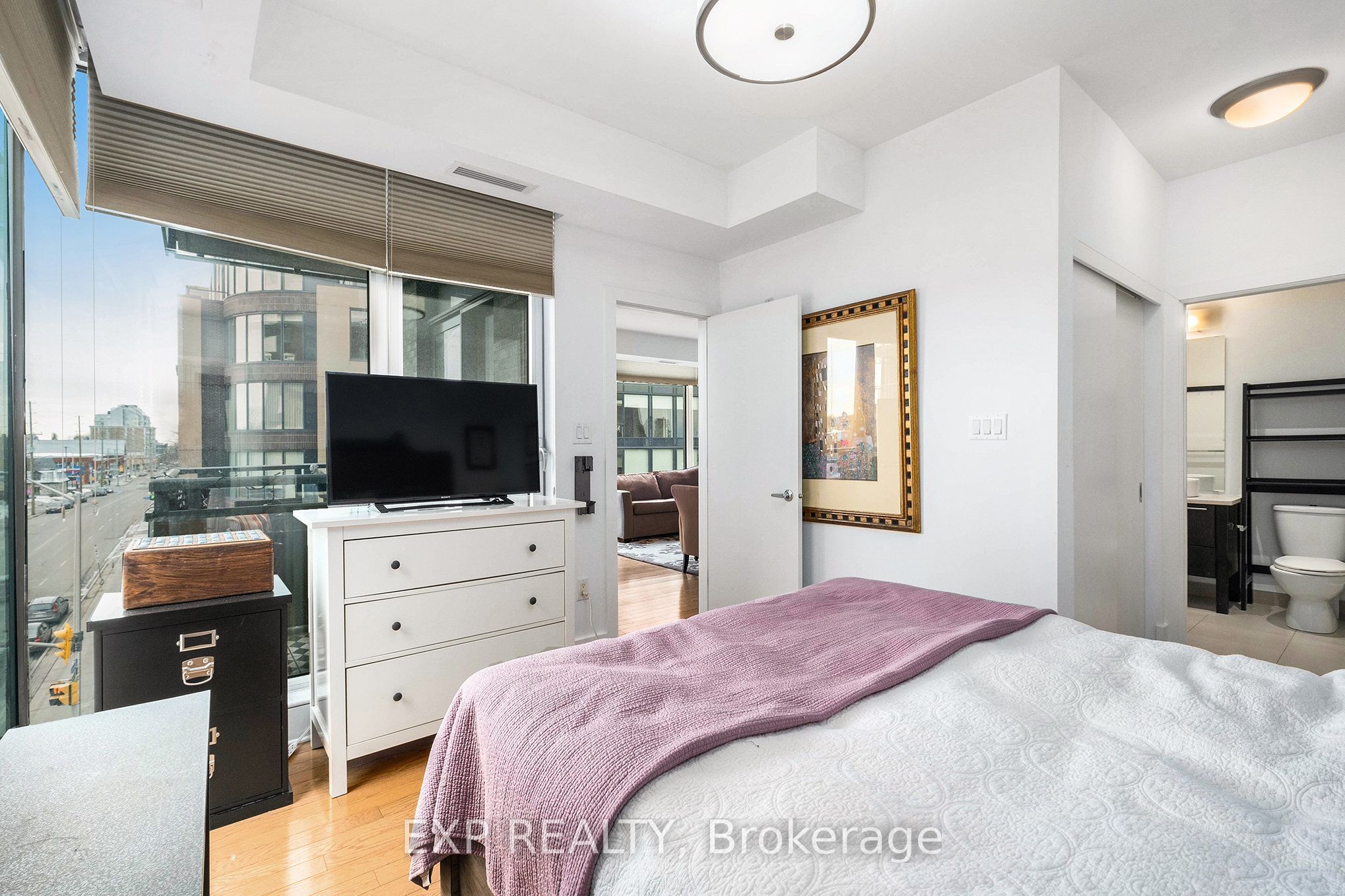 101 Richmond Road, #406