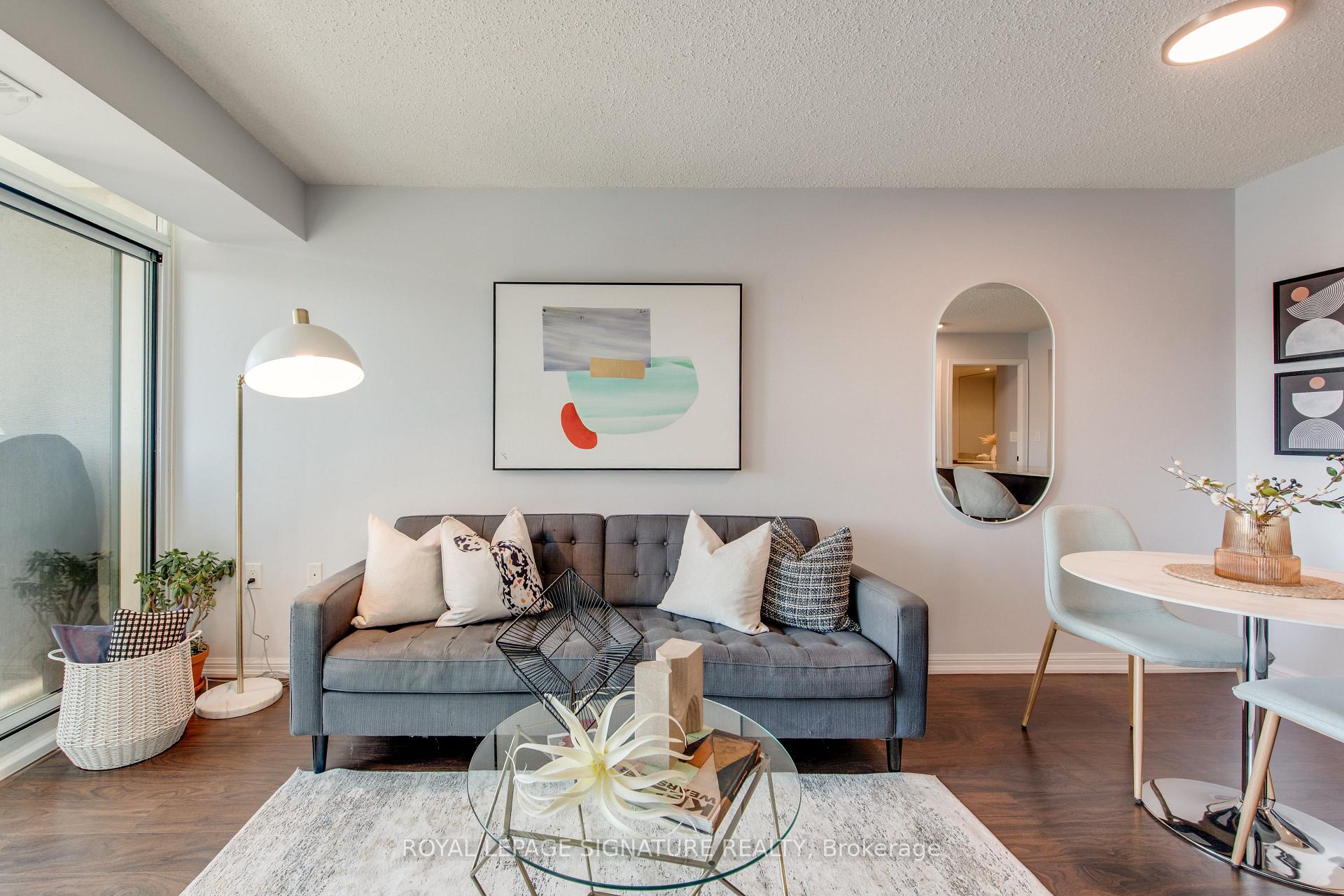 2 Bedrooms Condo at 125 Western Battery, Toronto For sale
